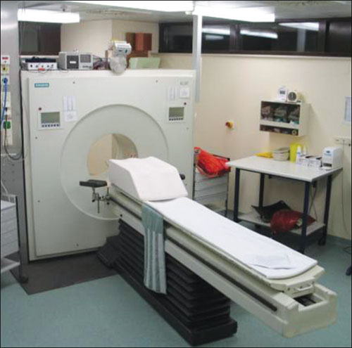 Positron emission tomography (PET) imaging system.